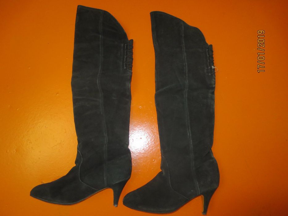 Продам высокие замшевые сапоги НА ЗАПЧАСТИ