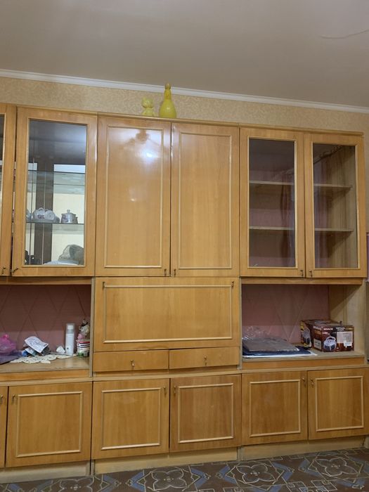 Продам стінку у вітальню
