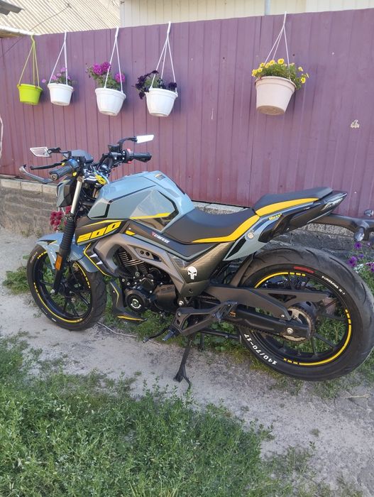 Продам Мустанг ст 200