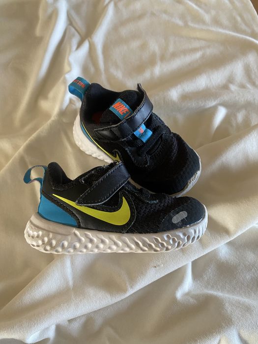 кроссовки nike р.19.5