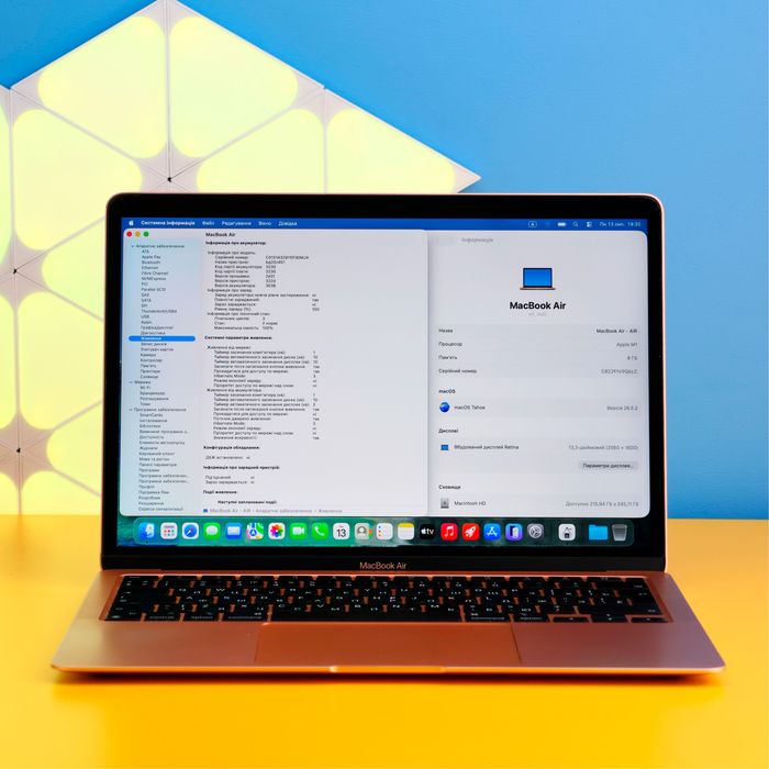 Ноутбук Apple MacBook Air 13" 8/256GB (172542) Б/У З ГАРАНТІЄЮ