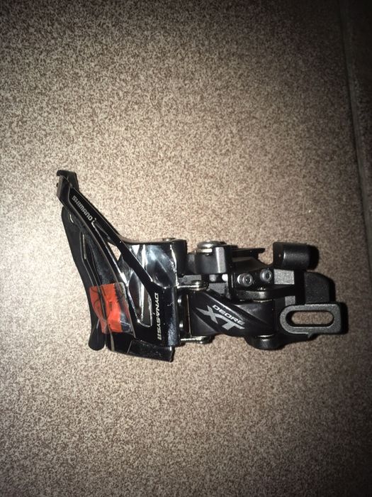 Przerzutka przednia Shimano XT