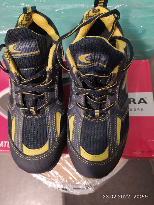 Кроссовки Cofra 39 розмір