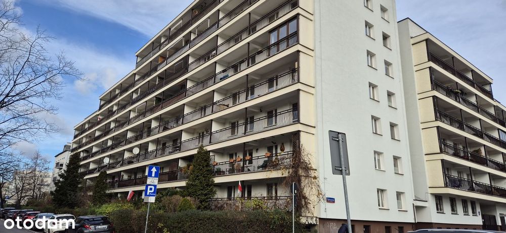 Dwupokojowe, dwustronne mieszkanie w centrum Starego Mokotowa