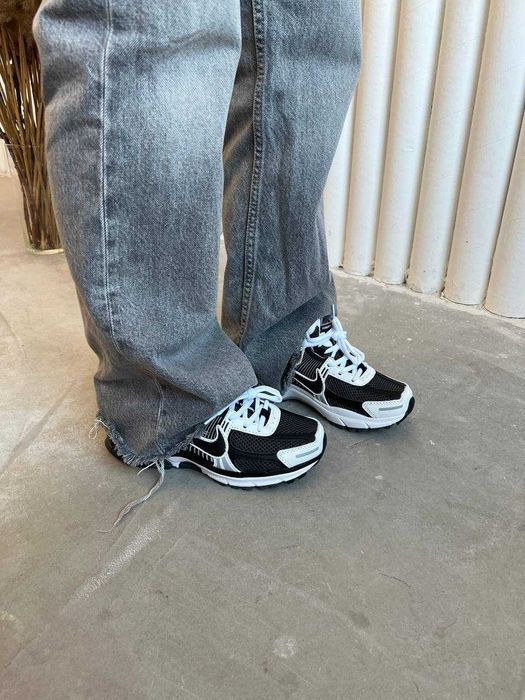 Кроссовки Nike Vomero 5 Classic  Оригинал женские новые