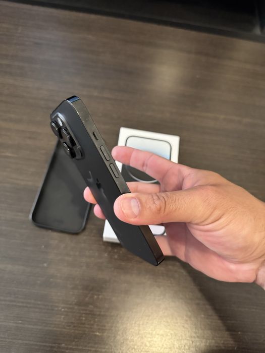 iPhone 14 Pro in pristine condition. Hands-on demonstration in Viana do Castelo64752104000385123