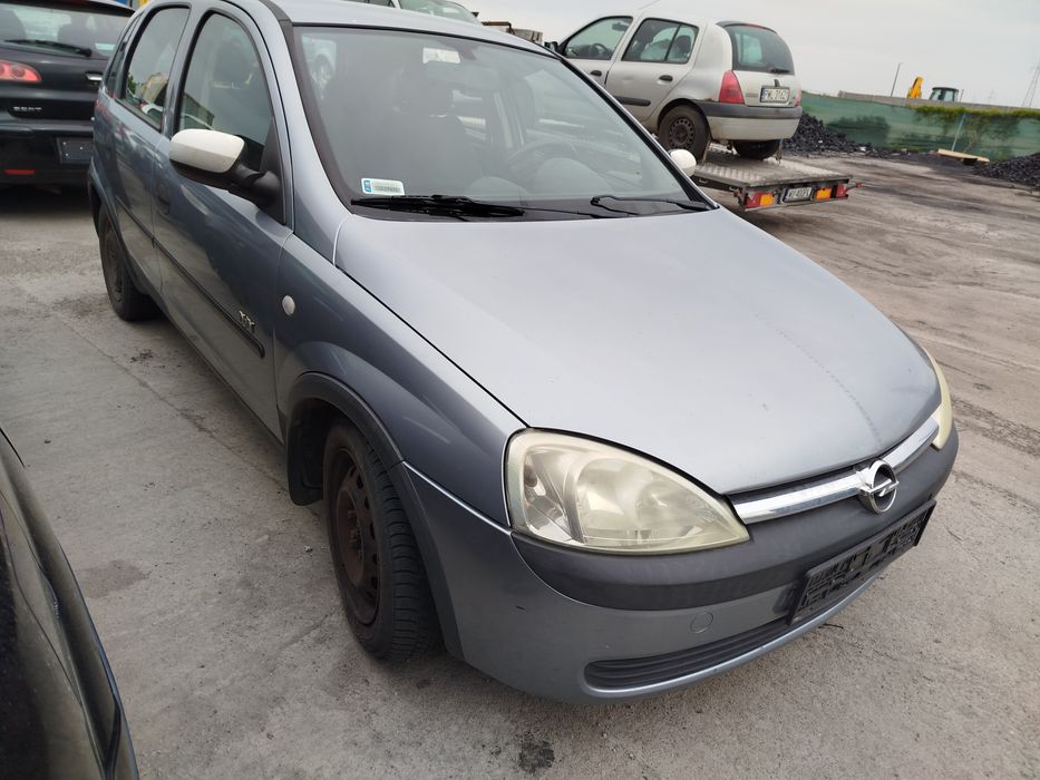 Corsa C Z163 drzwi kompletne stan bdb wysyłka