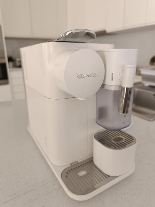 Nespresso Latissima One