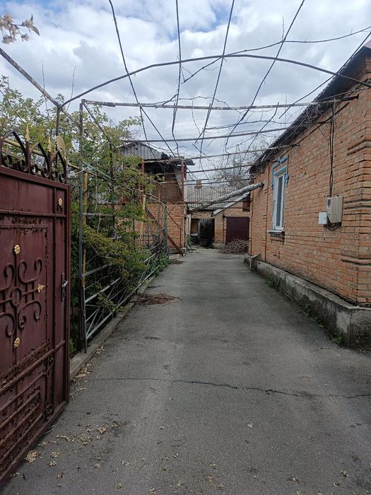 Продам будинок Кущівка. Торг.