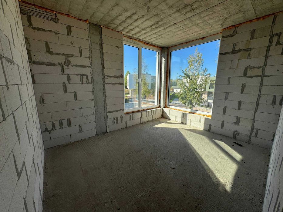 Продаж будинку на Дендропарку