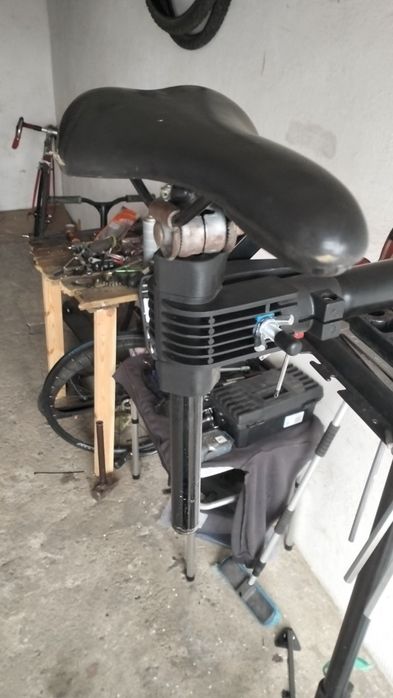 Siodło rowerowe z sztycą – dobry stan