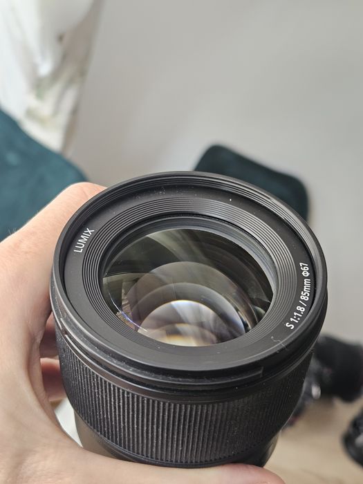 Panasonic Lumix 85mm f1.8