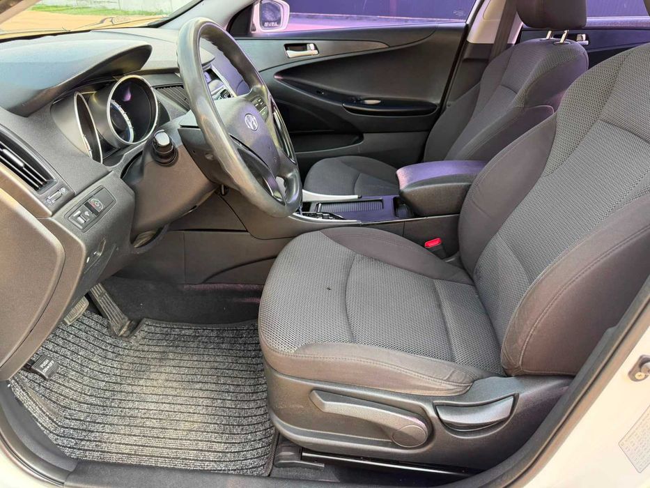 Hyundai Sonata 2011