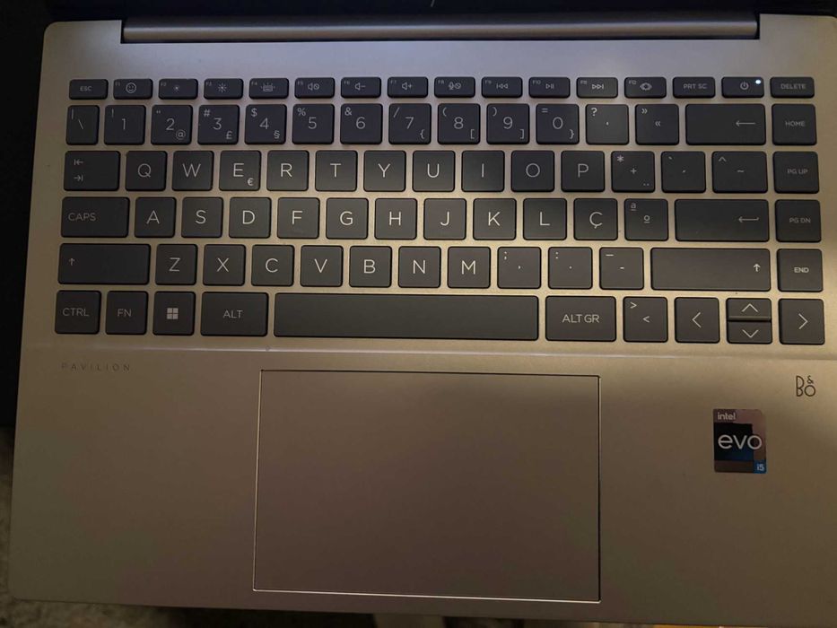 portatil HP Pavilion Plus 14' Laptop PC 14-ew0005
