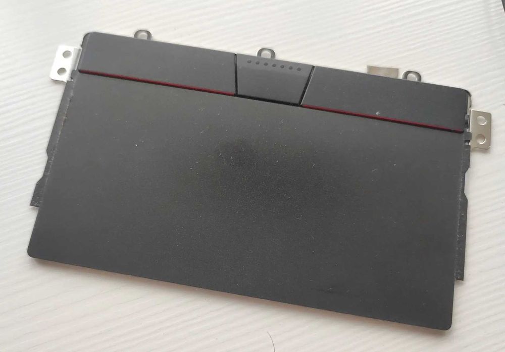 Залишки після ремонту ThinkPad L15: проблемний тачпад