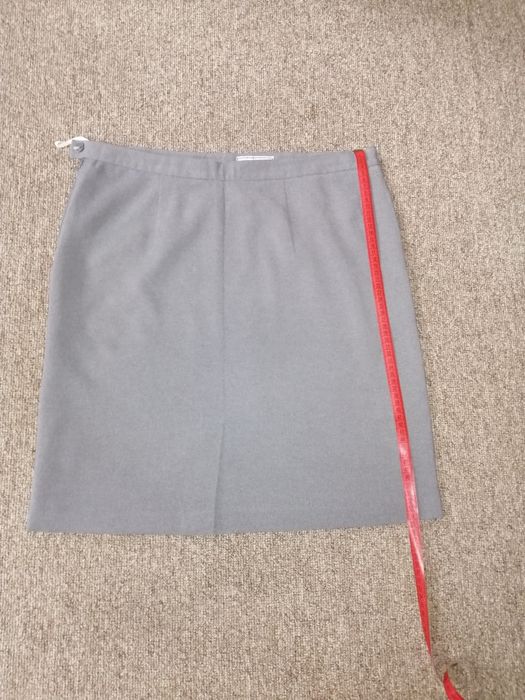 Спідничка чорна, завужена