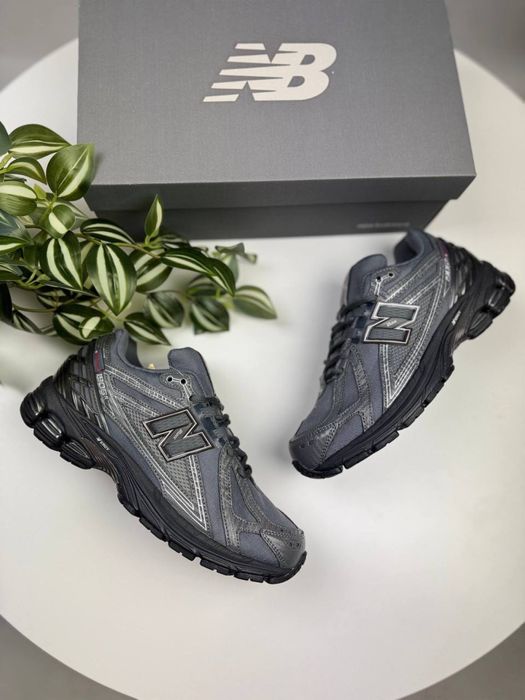 Кросівки New Balance 1906r