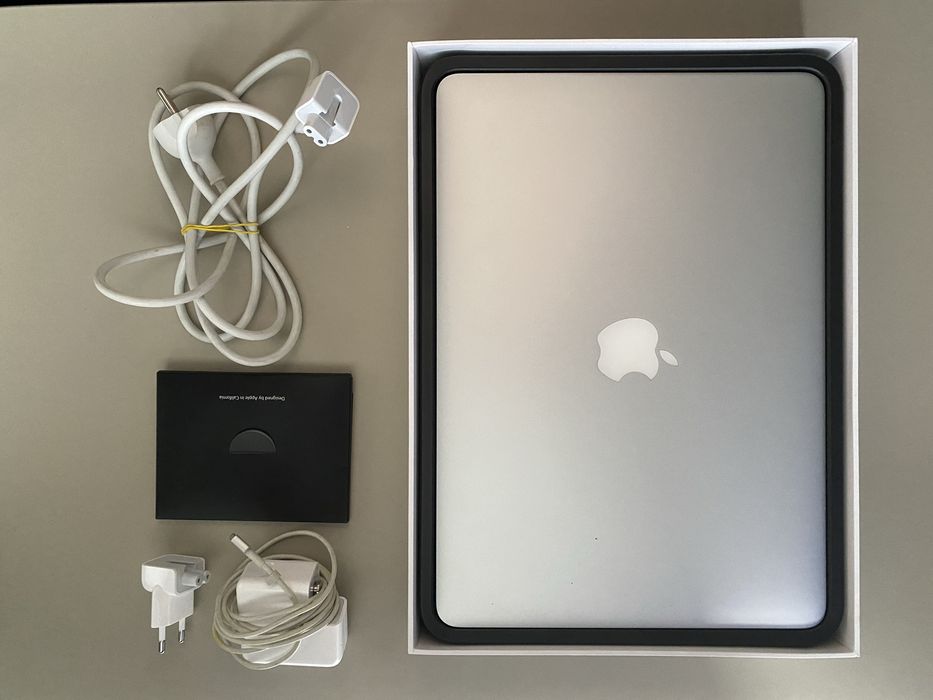 MacBook Air 13” 2017  |  i5 / 8GB/ 128GB SSD  | Tylko 67 cykli baterii  |  stan jak nowy   |  Oryginalne pudelko + ladowarka MagSafe 2