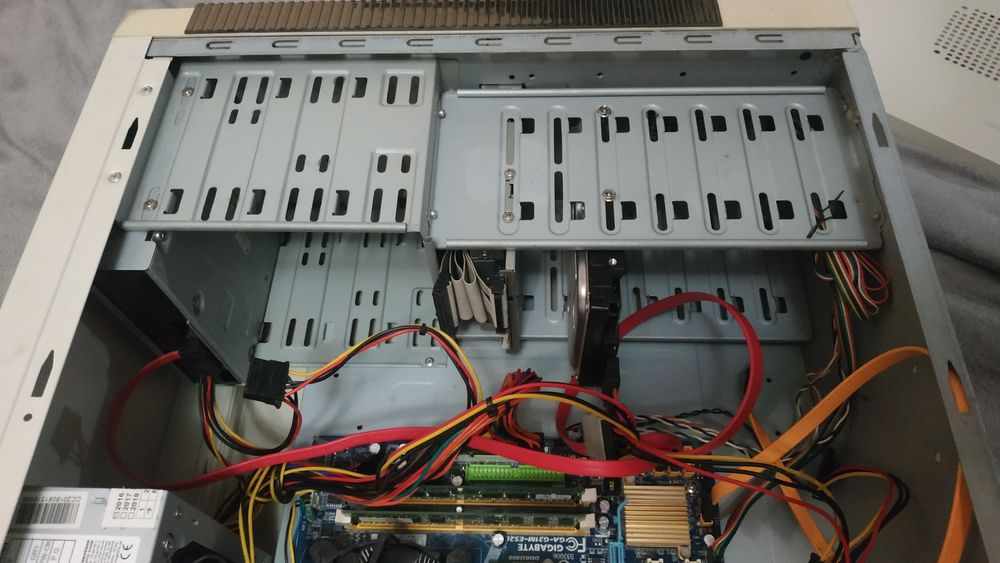 Системний блок ПК Gigabyte + Intel Core 2 DUO + RAM 4Gb + БЖ ATX- 400W
