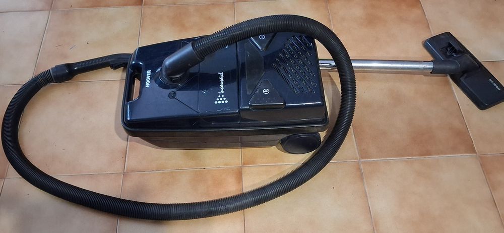 Aspirador Hoover com boa aspiração