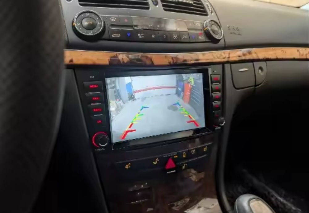 Radio Android 7" Mercedes E W211 (4+32 GB) + CARPLAY e Android auto