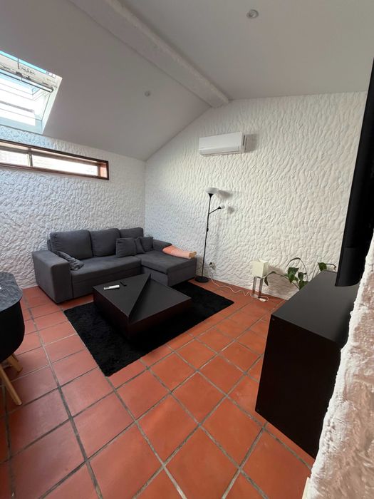 Arrendo moradia T1 renovada e moderna