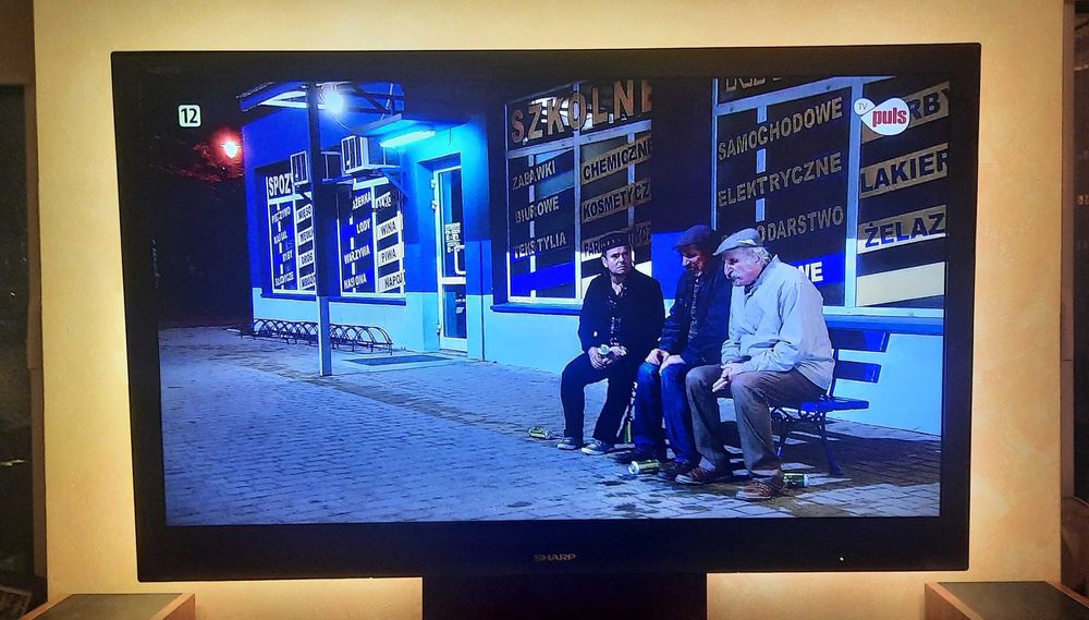 Telewizor SHARP LC-46LE700E FULL HD 1920/1080 , Podświetlenie FULL LED