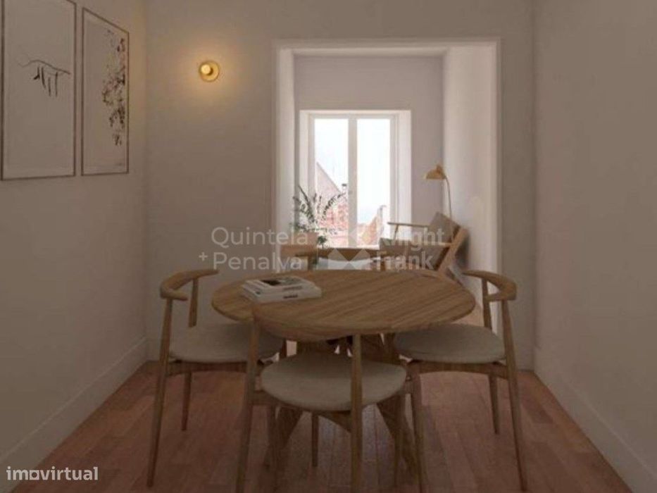 Apartamento T1 renovado para venda no centro histórico de Setúbal
