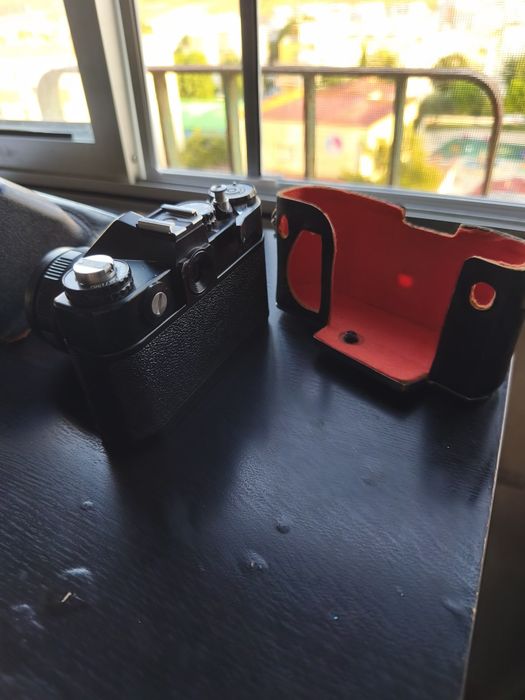 Máquina Fotográfica Analógica Zenit 12XP com Lente Helios 44M-4 (Vinta