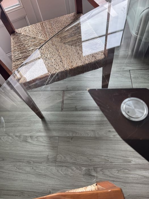 Mesa redonda em vidro 150 cm