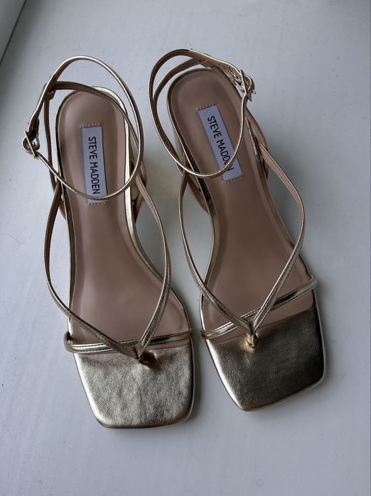 Золоті босоніжки Steve Madden, 39
