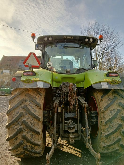 Class Axion 830 ciągnik