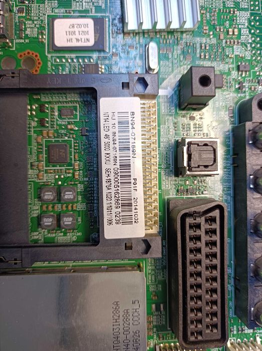 BN 9 4 - 0 7 1 5 9 N Pcb Main Samsung Uh5C