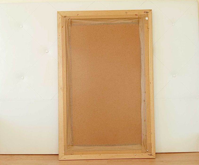 Espelho com Moldura Dourada