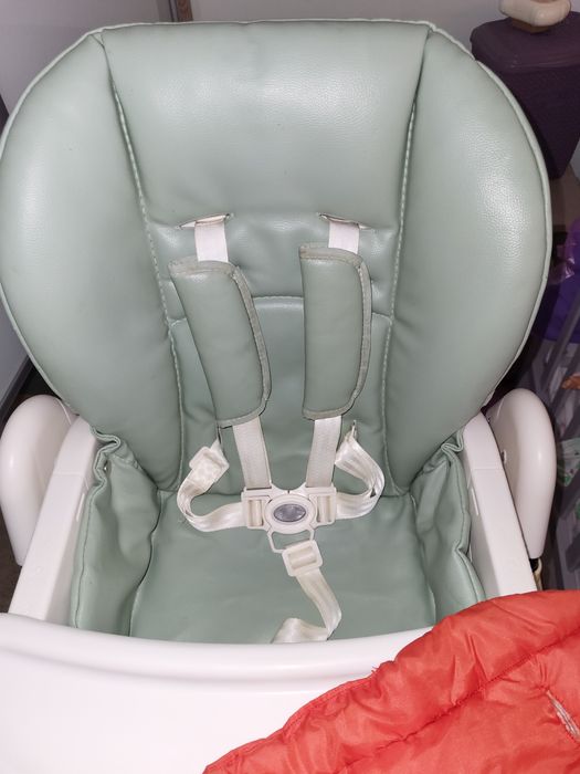 Годувальне  крісло