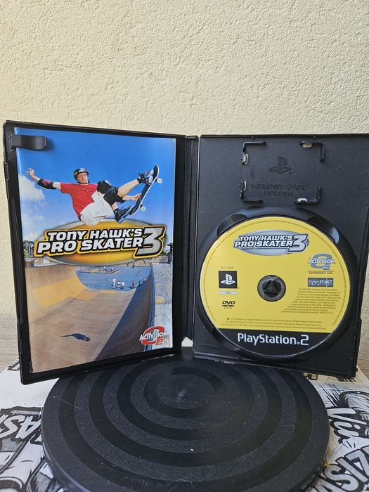 Jogo Tony Tony Hawk's Pro Skater 3 - PlayStation 2

Clássico absoluto dos jogos de skate. Versão em francês.

Disco com alguns riscos (cerca de 7/10),