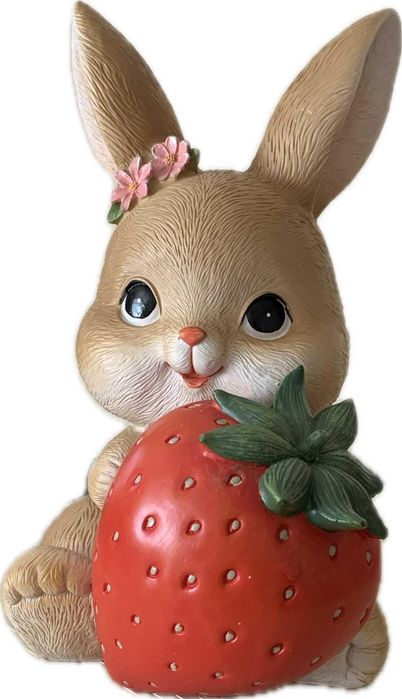 Wielkanoc figurka zajączek z truskawką wys. 23 cm kolekcja TK Maxx