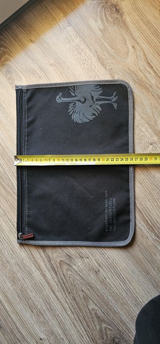 Engelbert Strauss etui na dokumenty wymiary na zdjęciach