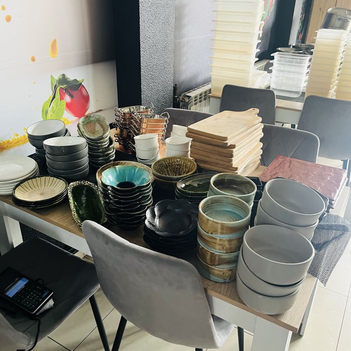 Porcelana talerze  ceramika  gastronomia