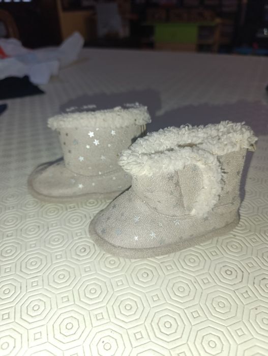 Botas de bebé inverno