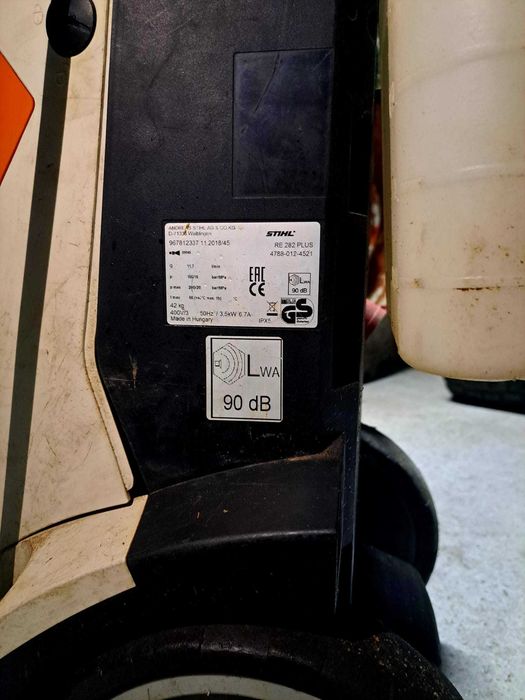 RE 282 PLUS Lavadora de alta-pressão Profissional STIHL