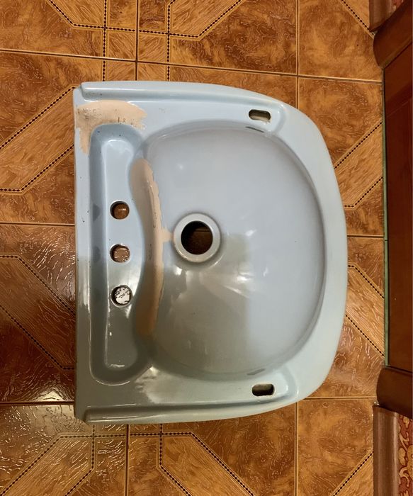 Умивальник керамічний