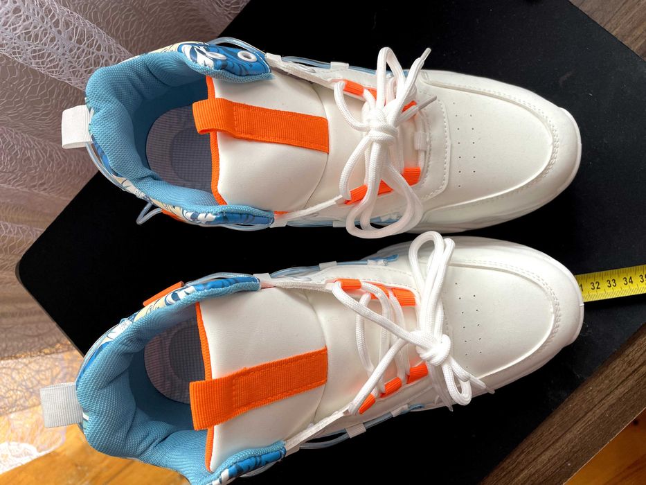 Nowe buty sportowe