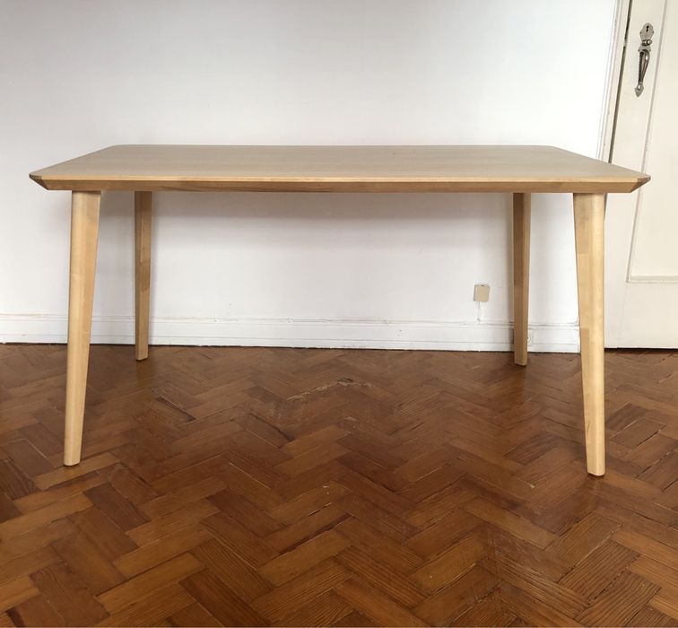 Mesa de madeira Ikea LISABO