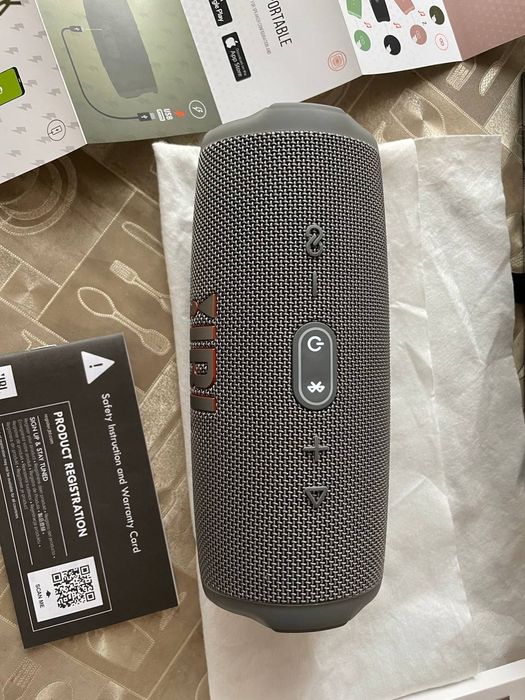 Портативна колонка JBL Connect.