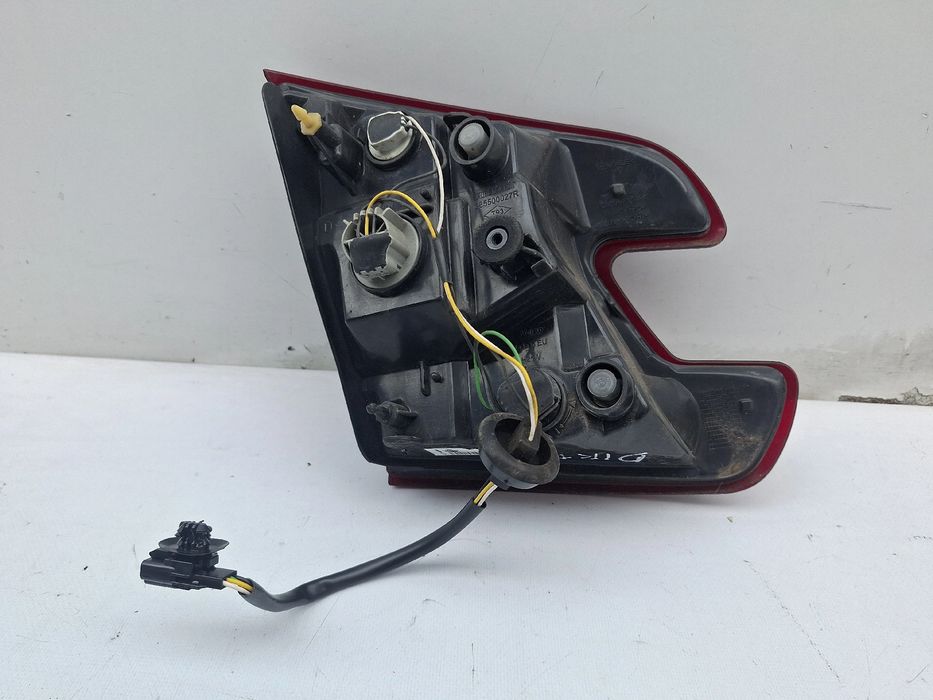 Farolim da mala direito RENAULT Megane III Grandtour (KZ0/1)