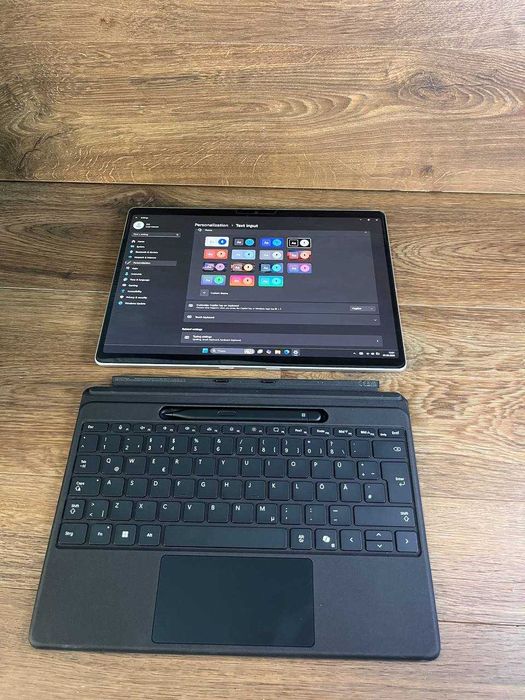 Microsoft Surface Pro 11\OLED\Qualcomm Snapdragon X Elite 1\16 ГБ-DDR5\SSD 512 ГБ\Qualcomm Adreno X1 85