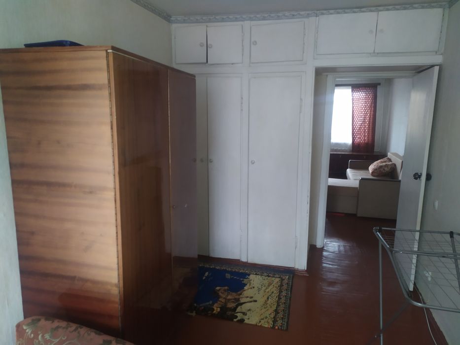 ,сдам 2 комнатную квартиру