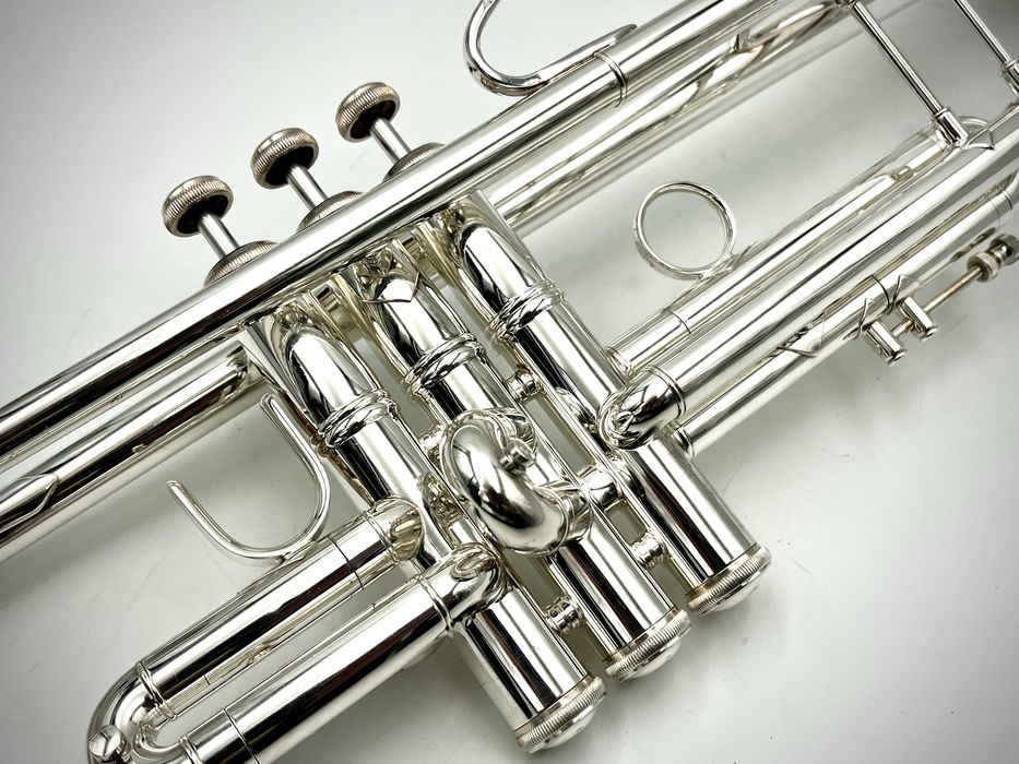 Trąbka Vincent Bach Stradivarius 180-s37 ML   Jak Nowa!!!