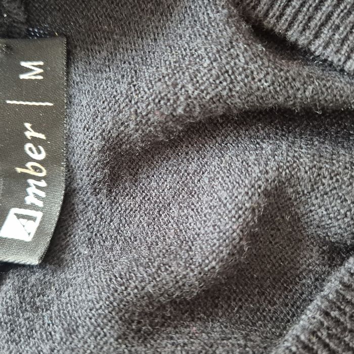 Sweter męski czarny w czerwone romby